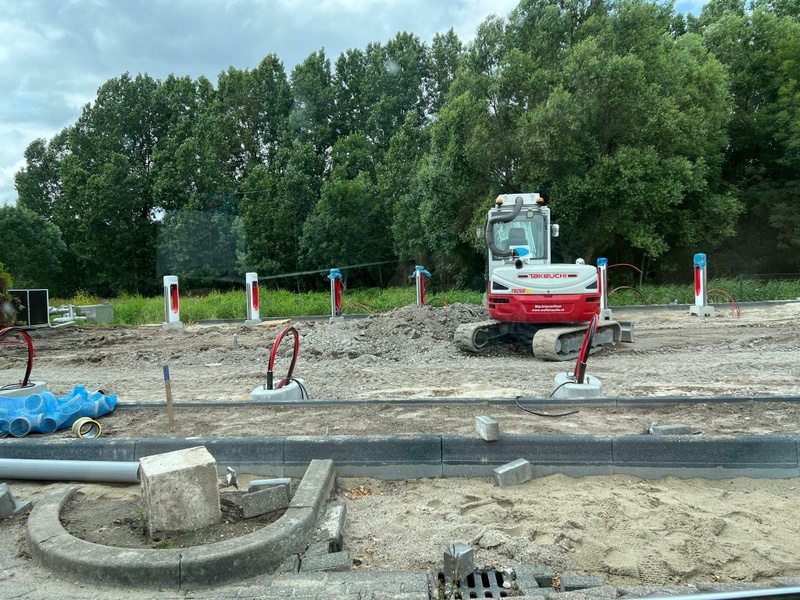 Afbeeldingslocatie: https://tweakers.net/i/0IKH5bhupJ9TxwHddH8YqAvJ0I8=/800x/filters:strip_icc():strip_exif()/f/image/kOrPogbc6m9yxpxgkVOwf54F.jpg?f=fotoalbum_large