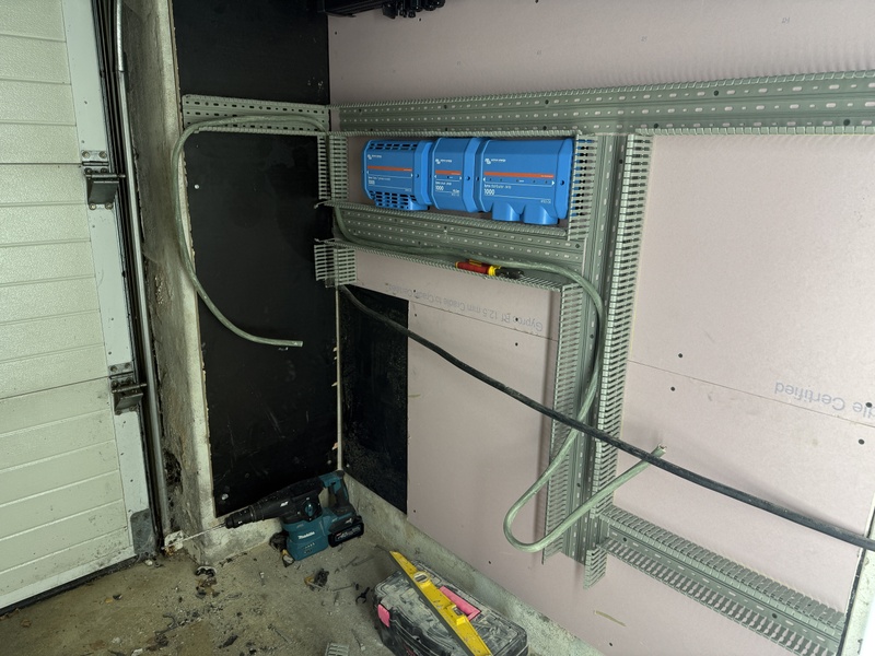 Afbeeldingslocatie: https://tweakers.net/i/0L9c3obMF8OjumorkIKQ5hENpSQ=/800x/filters:strip_icc():strip_exif()/f/image/p9btVzJSN1nerkl2pIa8wAiQ.jpg?f=fotoalbum_large