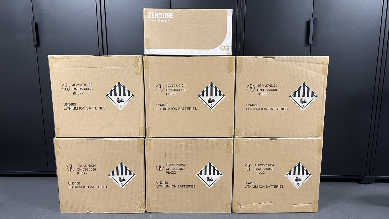 Afbeeldingslocatie: https://tweakers.net/i/0OVzOIl86kCGbZxQcFghP2RdTfs=/fit-in/4920x3264/filters:max_bytes(3145728):no_upscale():strip_icc():strip_exif()/f/image/FPhMJsCXwPmcQ8GQj4kKQI5p.jpg?f=user_large