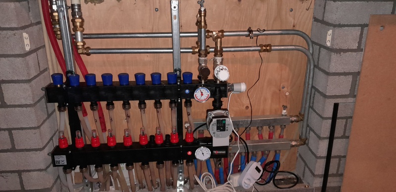 Afbeeldingslocatie: https://tweakers.net/i/0P7aOLFRh2cXh6AsYsnBscVn0bE=/800x/filters:strip_icc():strip_exif()/f/image/WFQ2pEWqeIwlWUUJOfbCpDXH.jpg?f=fotoalbum_large