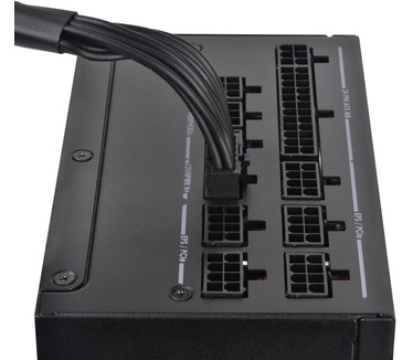 Silverstone HELA 1200R Platinum