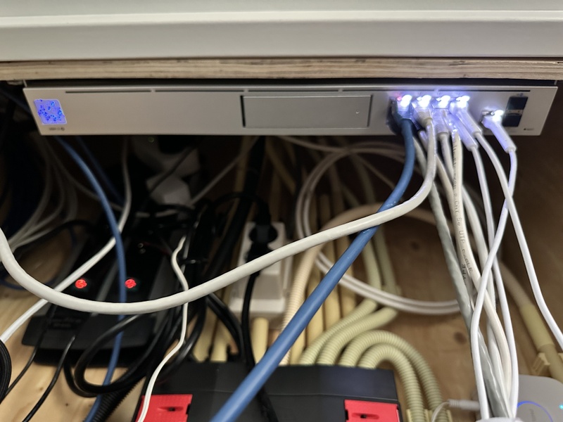 Afbeeldingslocatie: https://tweakers.net/i/0URoq3HR0xwbN9ZXKGHWKnb4_sQ=/800x/filters:strip_icc():strip_exif()/f/image/ZJu5NvKE4HzkICwcre6Pvmrt.jpg?f=fotoalbum_large