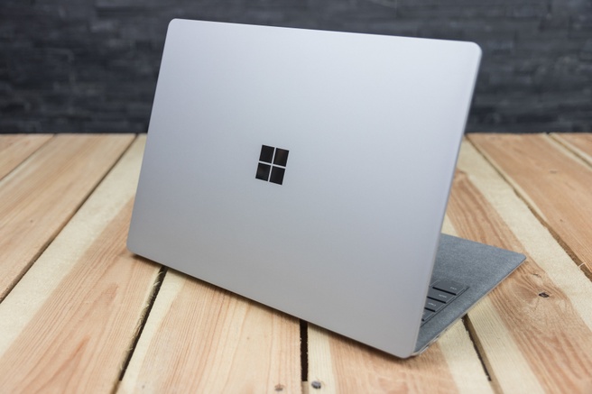 Microsoft Surface Laptop
