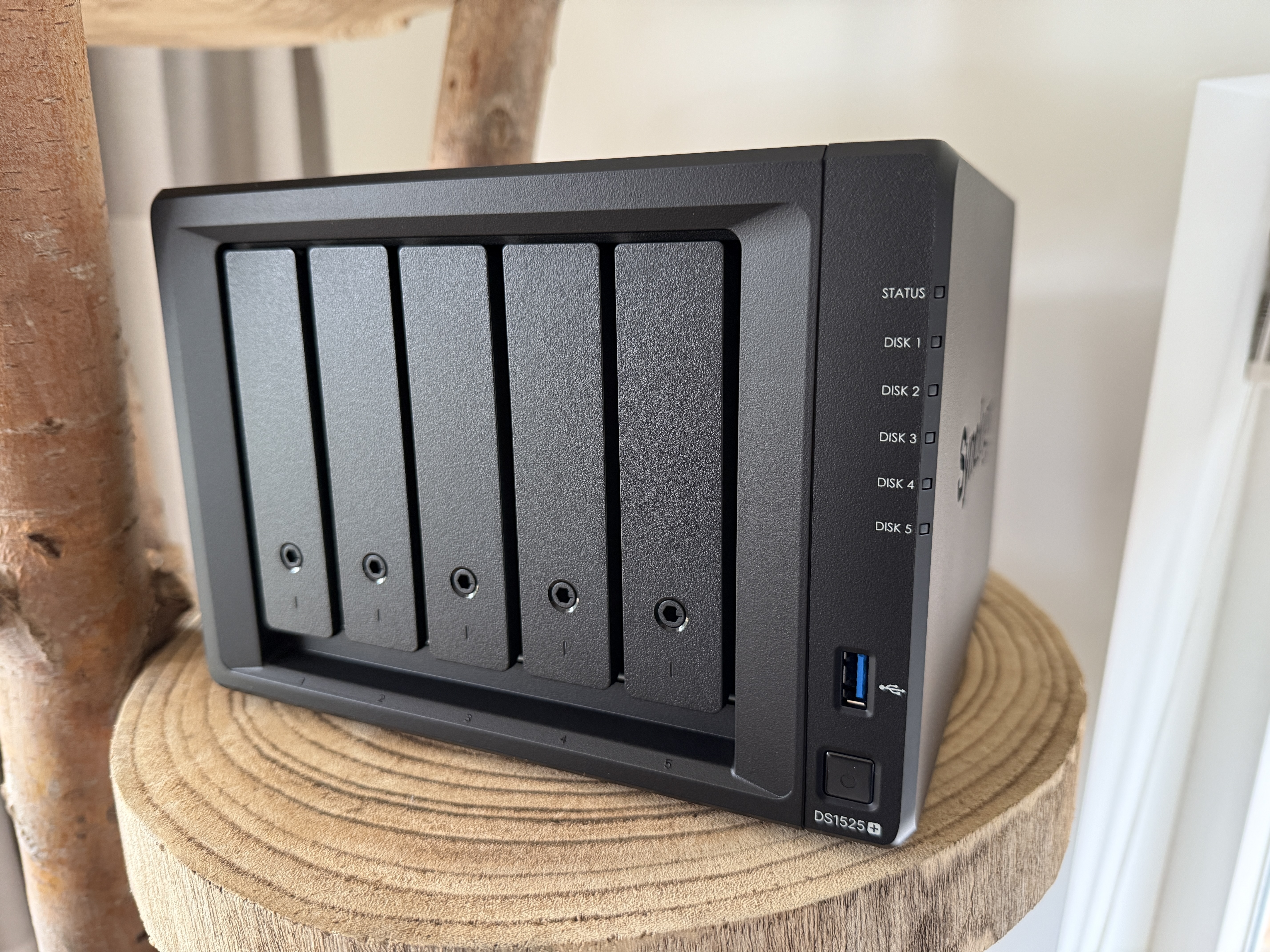 Afbeeldingslocatie: https://tweakers.net/i/0bek3oqfsE0yBu3NOOuyTQGXaqA=/m/383141/1V54kfFQZO8GG7ZXyNpcWMvmtXNRUhNMNekx4ovlSlFBB9gRLX.jpeg