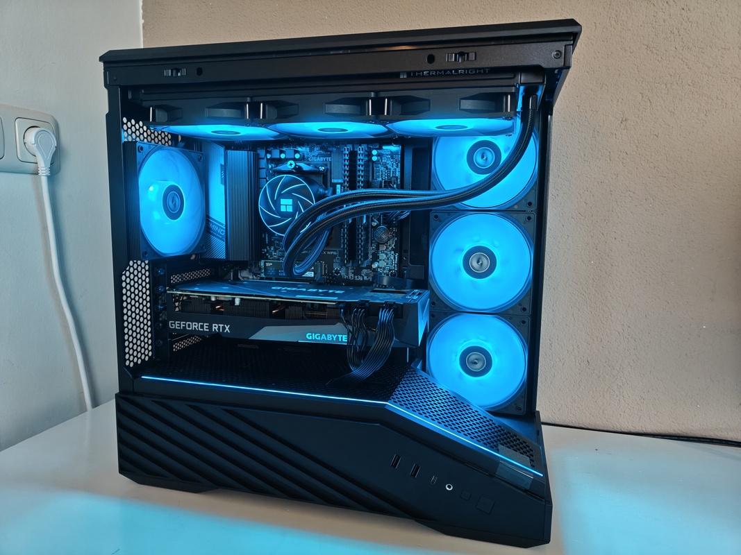 Gaming PC | RTX 3070 | Ryzen 7 | 16 GB | 512GB aangeboden - Vraag