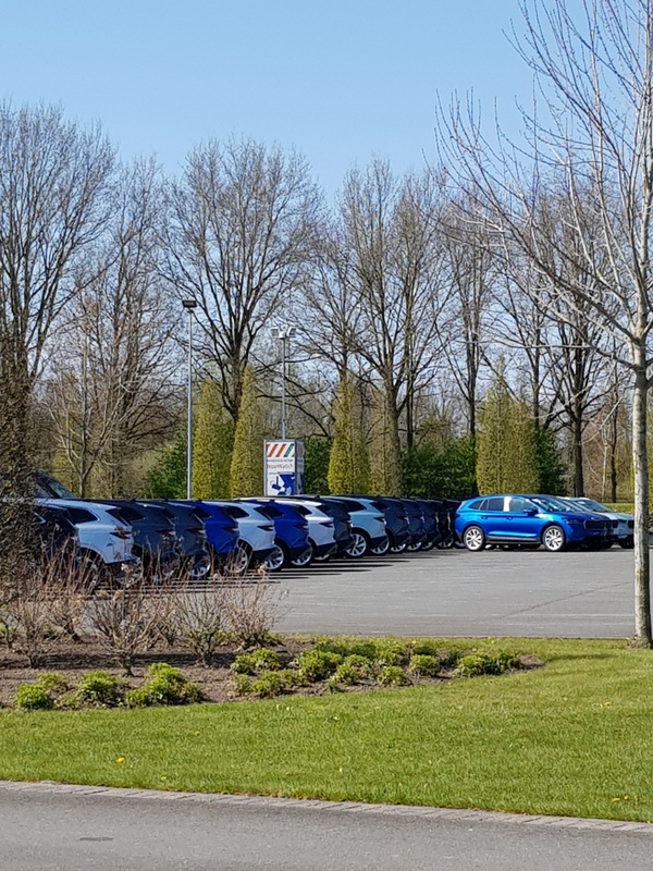 Afbeeldingslocatie: https://tweakers.net/i/0eHlB5wpbvVyyz4Mie7IyA9CKoc=/x800/filters:strip_icc():strip_exif()/f/image/oOhFfn9twABbZ6k7LbvLfAFr.jpg?f=fotoalbum_large