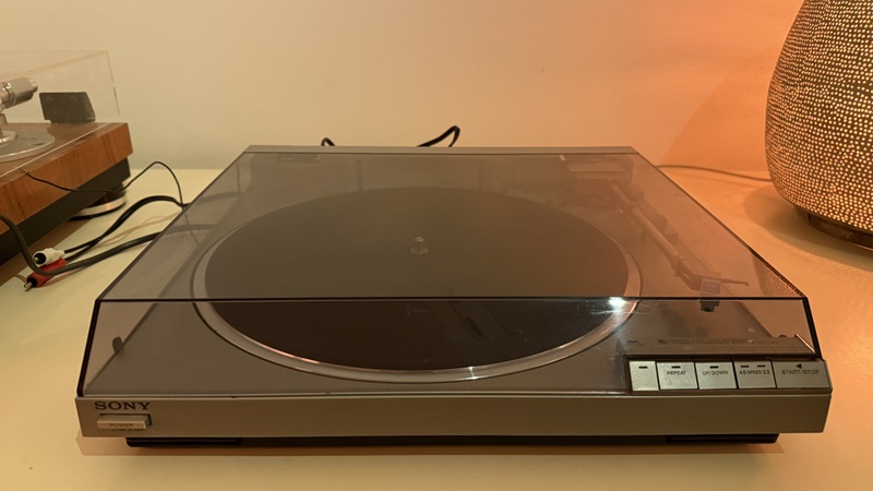 Afbeeldingslocatie: https://tweakers.net/i/0qjPijJBmpSPPcmDxdkgmreei5o=/800x/filters:strip_icc():strip_exif()/f/image/QHl1agt6OGWE3WHUpcDNSgbN.jpg?f=fotoalbum_large