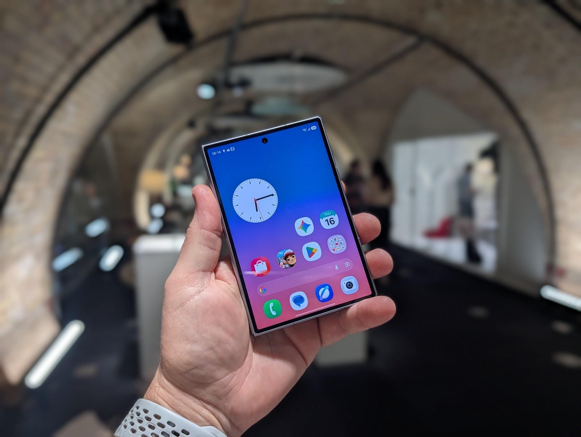 Samsung Galaxy Z Fold 8