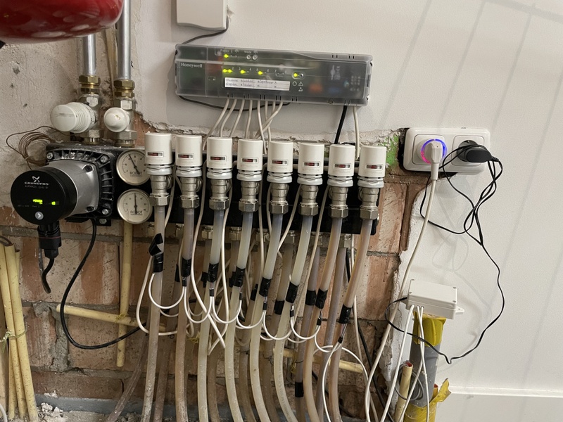Afbeeldingslocatie: https://tweakers.net/i/0qqEFUpl6gMGh1bBBT37rOJgRJg=/800x/filters:strip_icc():strip_exif()/f/image/jUC4aNtYtsGIZzxO5M2xhi3m.jpg?f=fotoalbum_large