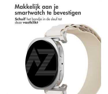 Accezz Nylon Alpine bandje voor de Samsung Galaxy Watch 9 (40/44mm) / Watch 8 (40/44mm) / Classic (46mm) - Sterrenlicht