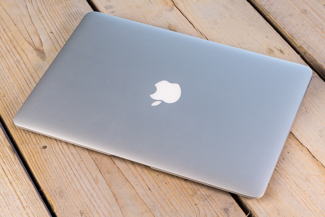 Apple MacBook Air (2015)