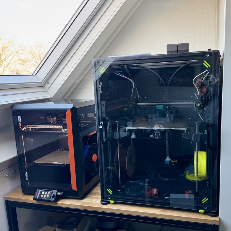 Afbeeldingslocatie: https://tweakers.net/i/0weFtI3dC8jVmBEKOxz_ozI7DAk=/800x/filters:strip_icc():strip_exif()/f/image/Qw9T40Xd9ip0hxIMkTKAqeOX.jpg?f=fotoalbum_large