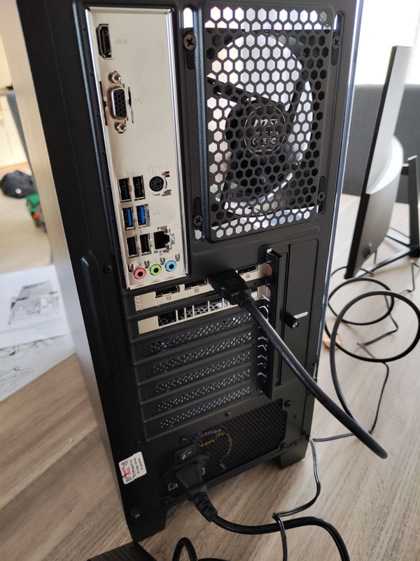 Afbeeldingslocatie: https://tweakers.net/i/1-mZh2uJd4GLia_iBFShy9_vwqE=/x800/filters:strip_icc():strip_exif()/f/image/sDWSwO4z6HaS3xTIFj81HwvF.jpg?f=fotoalbum_large