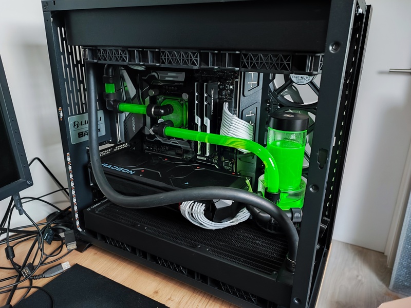 Afbeeldingslocatie: https://tweakers.net/i/125HK6Iqge_gAvGWr6_KOoW_Lqk=/800x/filters:strip_icc():strip_exif()/f/image/bblixWERb4z6dCsVt4fWWK6q.jpg?f=fotoalbum_large