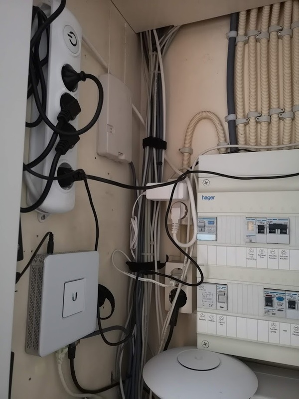 Afbeeldingslocatie: https://tweakers.net/i/12U95VUaSEokTfUOXoIASwyDoZA=/x800/filters:strip_icc():strip_exif()/f/image/lF4SzCU0OthqBSbg3VLxOoF0.jpg?f=fotoalbum_large