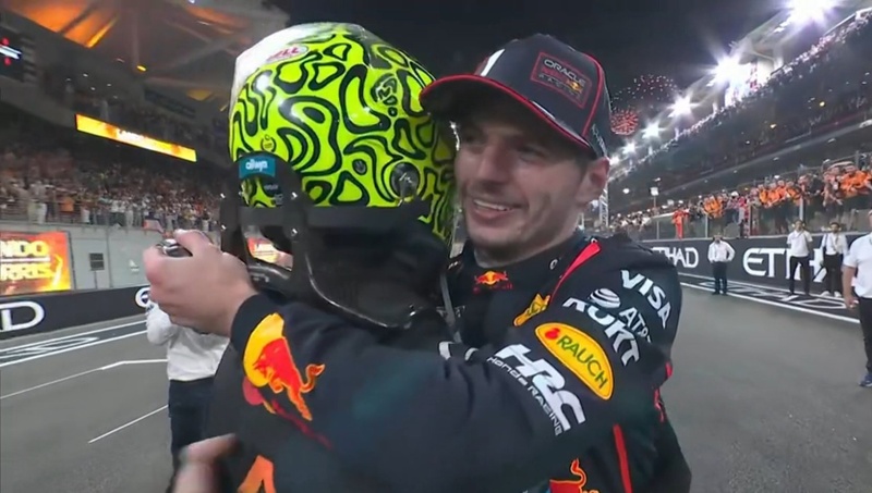 Afbeeldingslocatie: https://tweakers.net/i/12euPjeBKJLAJYQFEa5MTaZT5iE=/800x/filters:strip_icc():strip_exif()/f/image/fJCOu0kjpR3E8WCvv8Cty4Gx.jpg?f=fotoalbum_large