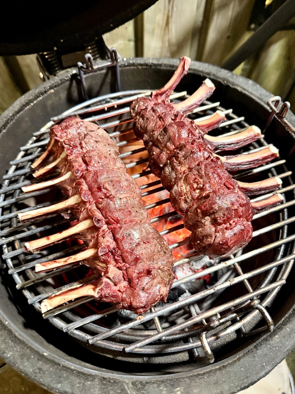 Afbeeldingslocatie: https://tweakers.net/i/135tFEFDwcYxQqe1jFqoCDyod9g=/x800/filters:strip_icc():strip_exif()/f/image/n5uw2sPaXL1EgwS2lqMfOKWg.jpg?f=fotoalbum_large