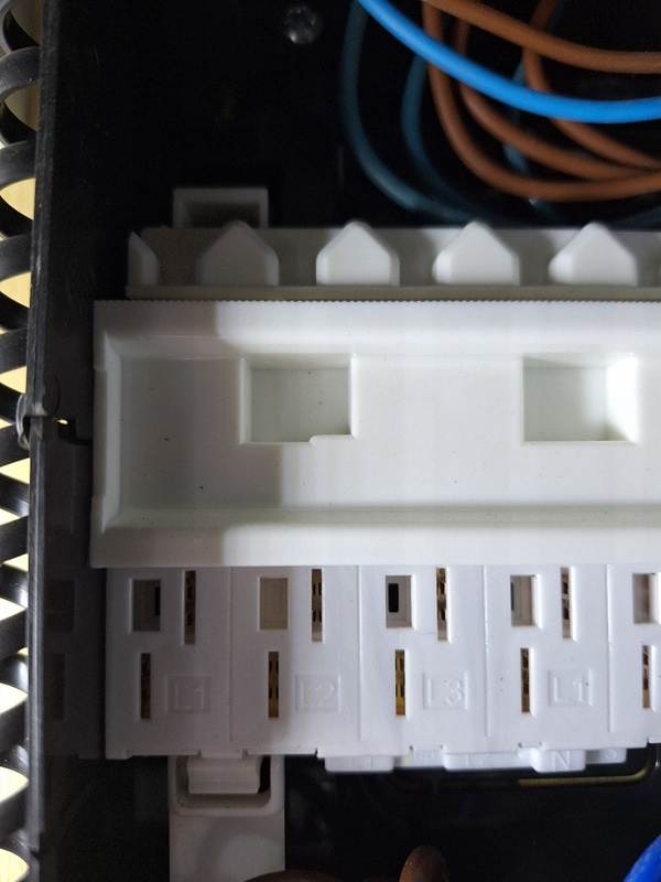 Afbeeldingslocatie: https://tweakers.net/i/13uW4BdIQE9L1g7hGTSHRdiOguE=/x800/filters:strip_icc():strip_exif()/f/image/KQGDzF9PeOKfEmK3BOjdvFgk.jpg?f=fotoalbum_large