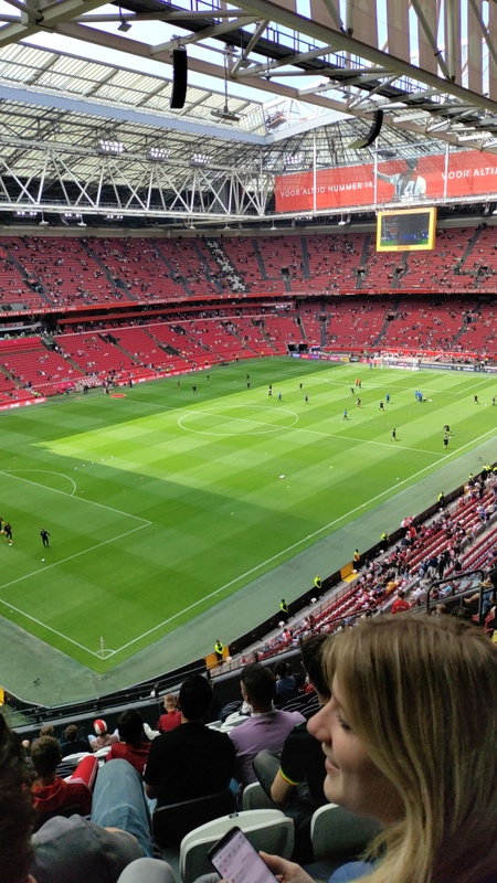 Afbeeldingslocatie: https://tweakers.net/i/14WpU5n4XY8L51C9kZ2BzY-LZik=/x800/filters:strip_icc():strip_exif()/f/image/8pGVyi747QSHzIQJzj2O6snx.jpg?f=fotoalbum_large