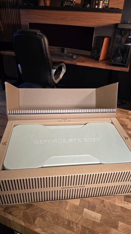 Afbeeldingslocatie: https://tweakers.net/i/15-UuQd7wazWNaFTNIXUw639-XI=/x800/filters:strip_icc():strip_exif()/f/image/i51ikSMiU0tjPgUy6VgtSZdv.jpg?f=fotoalbum_large