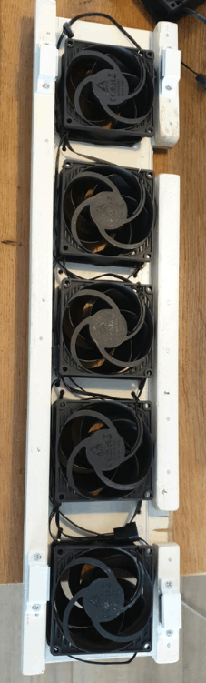 Afbeeldingslocatie: https://tweakers.net/i/15IG9oUFJ889951xqOd8lRgS5Tk=/fit-in/4000x4000/filters:no_upscale():strip_exif()/f/image/QQWFlUpHnuoLt8vzjAOZjN1x.png?f=user_large