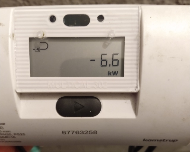 Afbeeldingslocatie: https://tweakers.net/i/1A_RM2MApkBwmLwxrMutR3QbwbU=/fit-in/4920x3264/filters:max_bytes(3145728):no_upscale():strip_icc():strip_exif()/f/image/PSdzHqF6P5SKpnNsByjdfaMZ.jpg?f=user_large