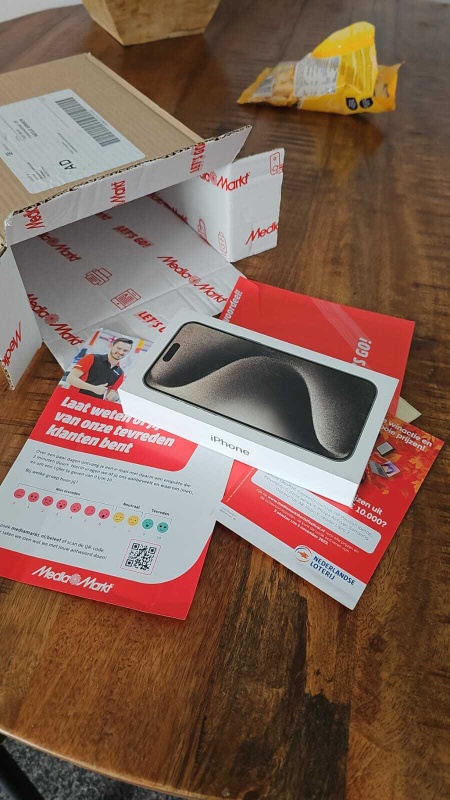 Afbeeldingslocatie: https://tweakers.net/i/1ArjIzocbqOyI63GgiO3HZyRFhw=/x800/filters:strip_icc():strip_exif()/f/image/pwl6QhoVtCFMUFqUKklX37Cz.jpg?f=fotoalbum_large