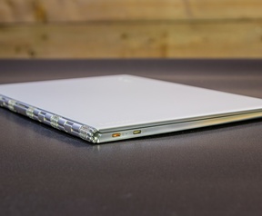 Lenovo Yoga 910