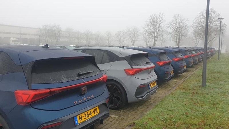 Afbeeldingslocatie: https://tweakers.net/i/1OV21Hm6rWKNJnvfE_2KAmu9yrI=/800x/filters:strip_icc():strip_exif()/f/image/jnMeWt4X13HEUbrS5i5BiXe9.jpg?f=fotoalbum_large