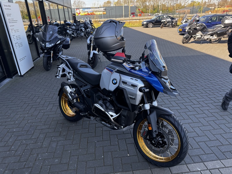 Afbeeldingslocatie: https://tweakers.net/i/1OraoDLSmAIocAseu0aEO_cDe4g=/800x/filters:strip_icc():strip_exif()/f/image/zWyINiqmeWUgD2hGbzQBgFxF.jpg?f=fotoalbum_large