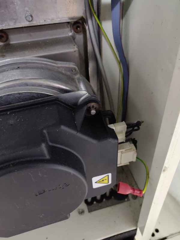 Afbeeldingslocatie: https://tweakers.net/i/1SLpYVlu-vj-_hufHL9kJqoUjN8=/x800/filters:strip_icc():strip_exif()/f/image/BpDRWQe2B4UQBvoU5OG4vmdh.jpg?f=fotoalbum_large