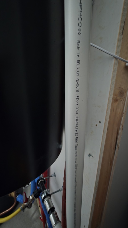 Afbeeldingslocatie: https://tweakers.net/i/1TWLhBXctUp9Ff5m0vsMH-z6k2s=/x800/filters:strip_icc():strip_exif()/f/image/e6wHJFcRuvbbqW0PEltAfRzz.jpg?f=fotoalbum_large