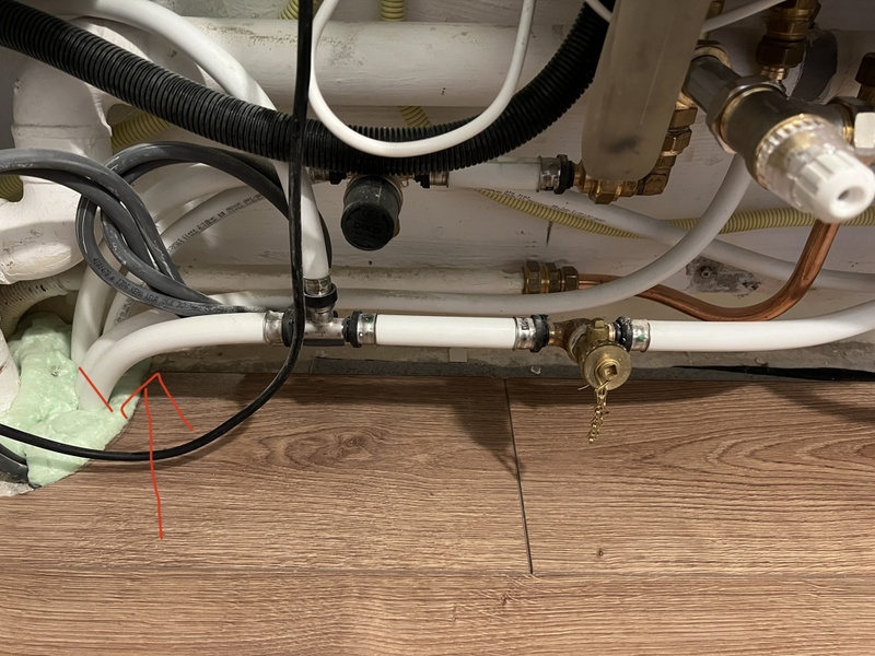 Afbeeldingslocatie: https://tweakers.net/i/1Vb7k7L5r7HNEwOsn4cbcye0_5I=/800x/filters:strip_icc():strip_exif()/f/image/erWM6JaIyu3KHedjhyumPknm.jpg?f=fotoalbum_large