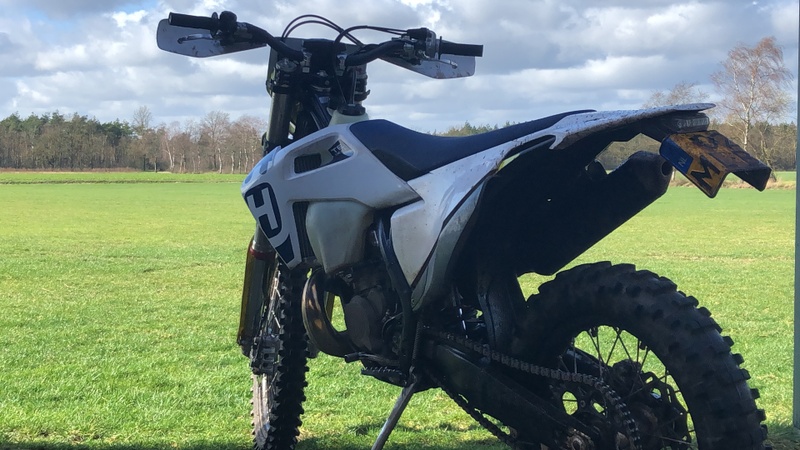 Afbeeldingslocatie: https://tweakers.net/i/1ZnA8IviDd6z_h17ERTKq9K5mFI=/800x/filters:strip_icc():strip_exif()/f/image/dcusycZ69OLIxCBajC6YSMSk.jpg?f=fotoalbum_large