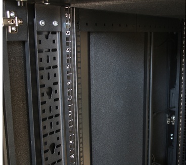 APC NetShelter CX 38U Geluiddempende 'Server Room in a Box'