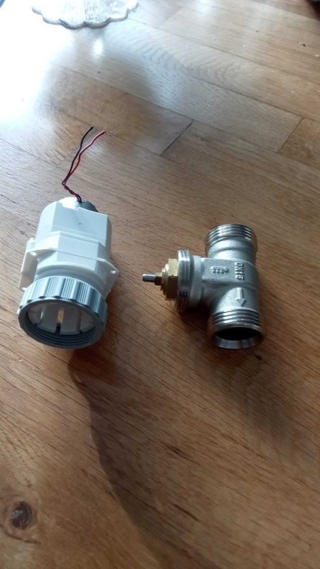 Afbeeldingslocatie: https://tweakers.net/i/1fk2xwG8aBKKfUfUphpf8WtuXjM=/x800/filters:strip_icc():strip_exif()/f/image/nYdhL1J3E87gC9v5eCnNYpLV.jpg?f=fotoalbum_large