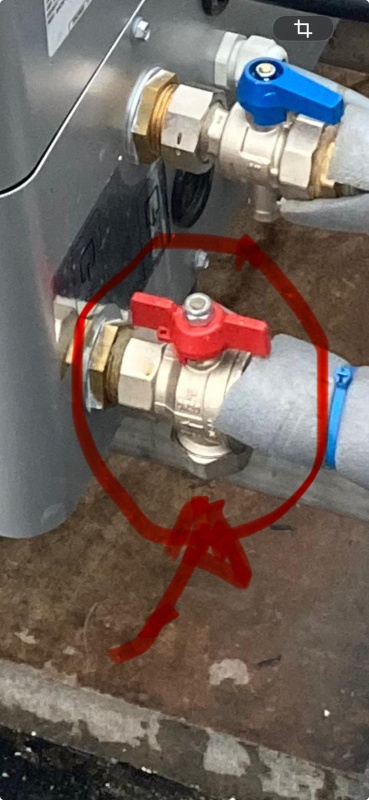 Afbeeldingslocatie: https://tweakers.net/i/1fvv11doEhkCJzlO5GwoAE_6kmY=/x800/filters:strip_icc():strip_exif()/f/image/8SIwXAUxpWnXvoENQxeh1O7W.jpg?f=fotoalbum_large