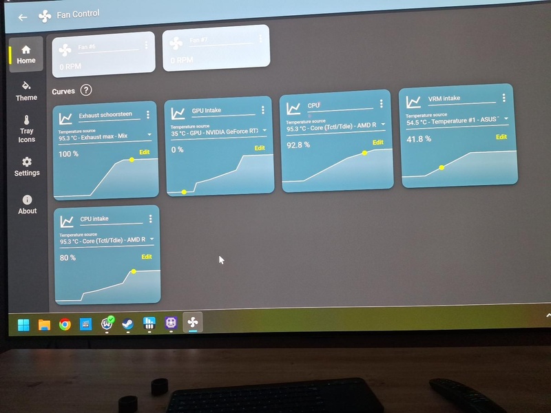 Afbeeldingslocatie: https://tweakers.net/i/1hvx-oknd81qhU445dJ3qj8ouR0=/800x/filters:strip_icc():strip_exif()/f/image/q5X77RuNHn6RA6dlh4IPb8w9.jpg?f=fotoalbum_large