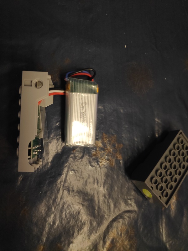 Afbeeldingslocatie: https://tweakers.net/i/1jCGYdqcEMcKLrFN6DBXlZBMv8s=/x800/filters:strip_icc():strip_exif()/f/image/dhkZmZaxYr8KKVTcXaRRwBke.jpg?f=fotoalbum_large