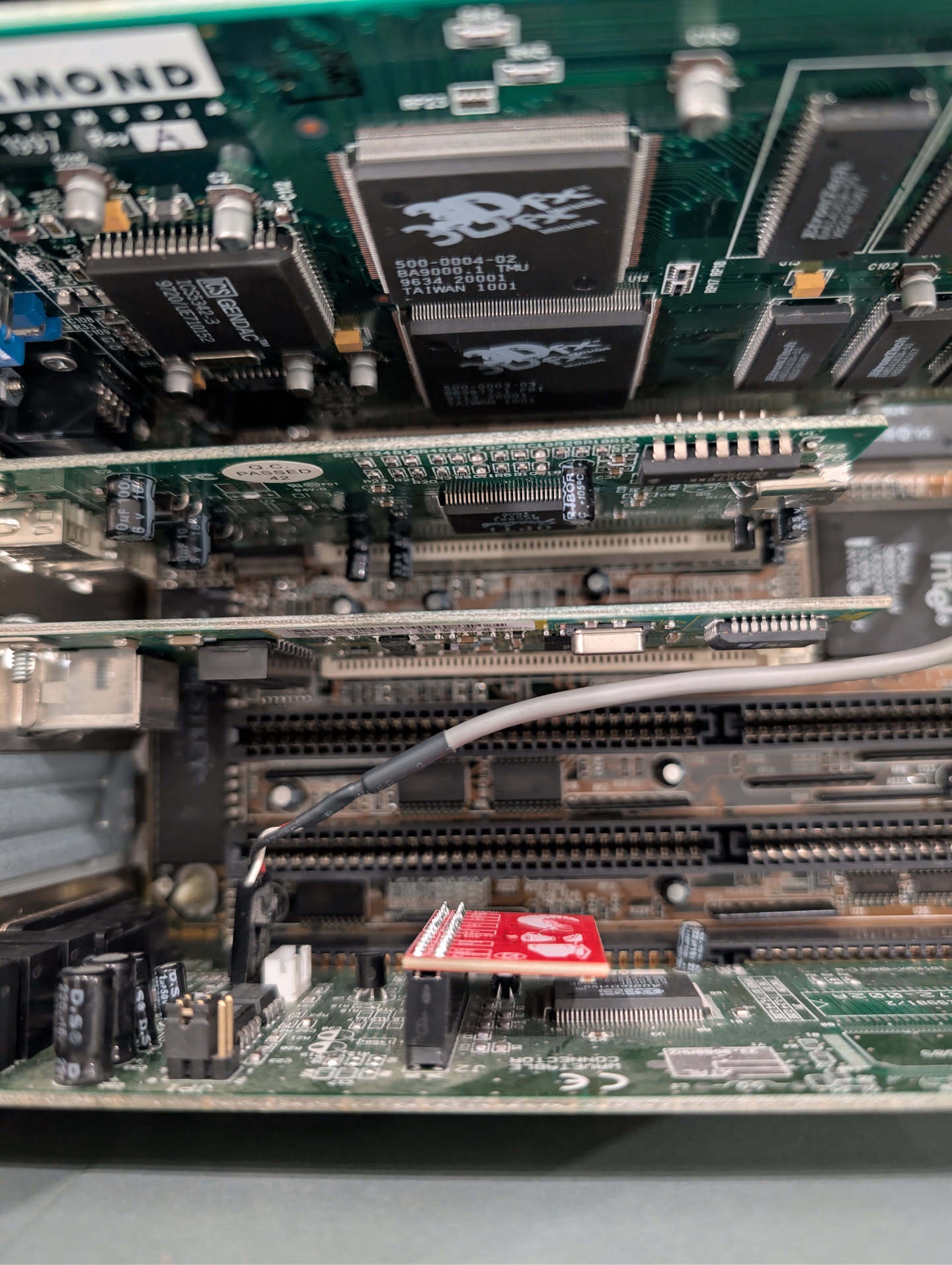 Afbeeldingslocatie: https://tweakers.net/i/1kRUNgqldieaTilsPzM3159PbBU=/fit-in/4920x3264/filters:max_bytes(3145728):no_upscale():strip_icc():strip_exif()/f/image/0w85acEvWsvd1PfFM0XdunkZ.jpg?f=user_large