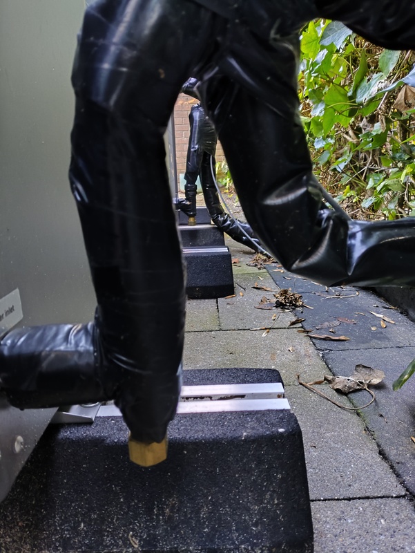 Afbeeldingslocatie: https://tweakers.net/i/1leLyB3St3WwGFzCLfxES7txWg8=/x800/filters:strip_icc():strip_exif()/f/image/p7hFzvfcHqKvF0xMsnYKjGnQ.jpg?f=fotoalbum_large
