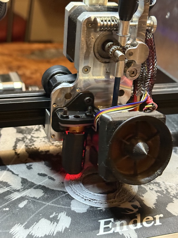 Afbeeldingslocatie: https://tweakers.net/i/1mm2AOHHM7ZPDOGmPhKBSryG6Gc=/x800/filters:strip_icc():strip_exif()/f/image/RxLdvHb7jVmlvdUsYpnTVXlF.jpg?f=fotoalbum_large