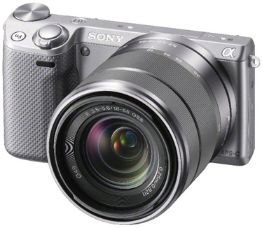 Sony NEX-5RK + 18-55 F3.5-5.6 Zilver