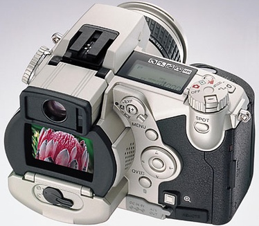 Minolta Dimage 7i achter/ boven / zijkant