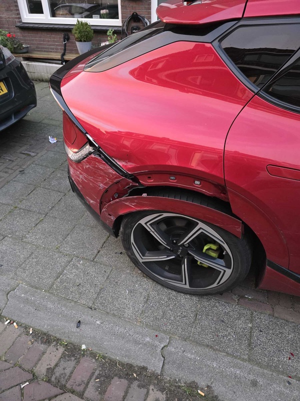 Afbeeldingslocatie: https://tweakers.net/i/1qHEwpA5ALRqknCfKGPh4tqwnBQ=/x800/filters:strip_icc():strip_exif()/f/image/f6pzK087bfYTmD8wP9rpCOkB.jpg?f=fotoalbum_large