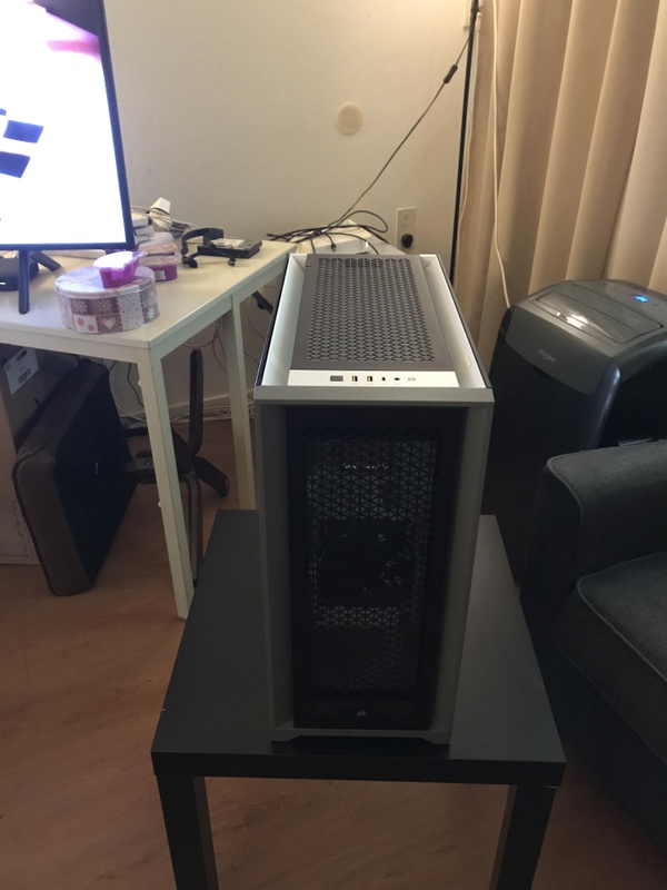 Afbeeldingslocatie: https://tweakers.net/i/1rDlEKNx-DFMyIkEcYf_vvmjGMU=/x800/filters:strip_icc():strip_exif()/f/image/ExmOGPO9ssd3woH0wtB4zRkM.jpg?f=fotoalbum_large