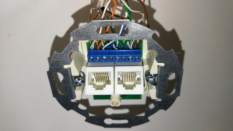 Afbeeldingslocatie: https://tweakers.net/i/1tnBfZIRfr4eogPgB9R7MVd-yCU=/800x/filters:strip_icc():strip_exif()/f/image/qo85xaekaV0f4eb4zZxGgtpw.jpg?f=fotoalbum_large