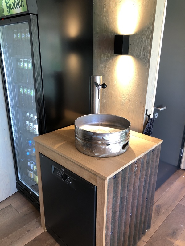 Afbeeldingslocatie: https://tweakers.net/i/1uLdUeKnjNXG_kHGbdok6DvEIwM=/x800/filters:strip_icc():strip_exif()/f/image/f6Cph15YxxbJ2bWU4zpokSfW.jpg?f=fotoalbum_large