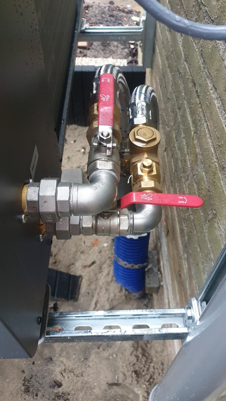 Afbeeldingslocatie: https://tweakers.net/i/1wL-O8tKaDzX5lnHu1JEzopKPmY=/x800/filters:strip_icc():strip_exif()/f/image/SJ3B9VUhRlDWmUjkiUAf7CVg.jpg?f=fotoalbum_large