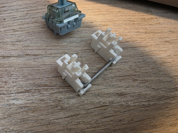 Afbeeldingslocatie: https://tweakers.net/i/1wlbJZVmQGeHEPfjYD33O3v99bM=/620x/filters:strip_icc():strip_exif()/m/511704/1VlL4jvfJ5rtHeS4RWriMdgMIrdMSYSTqG8gDcoFpK3KmCKeAZ.jpeg?f=620xauto